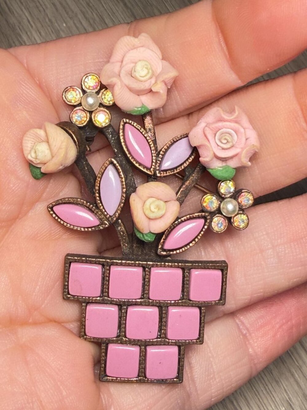 Greenwich Vintage Pink Flower Basket Brooch 3D Roses Rhinestones